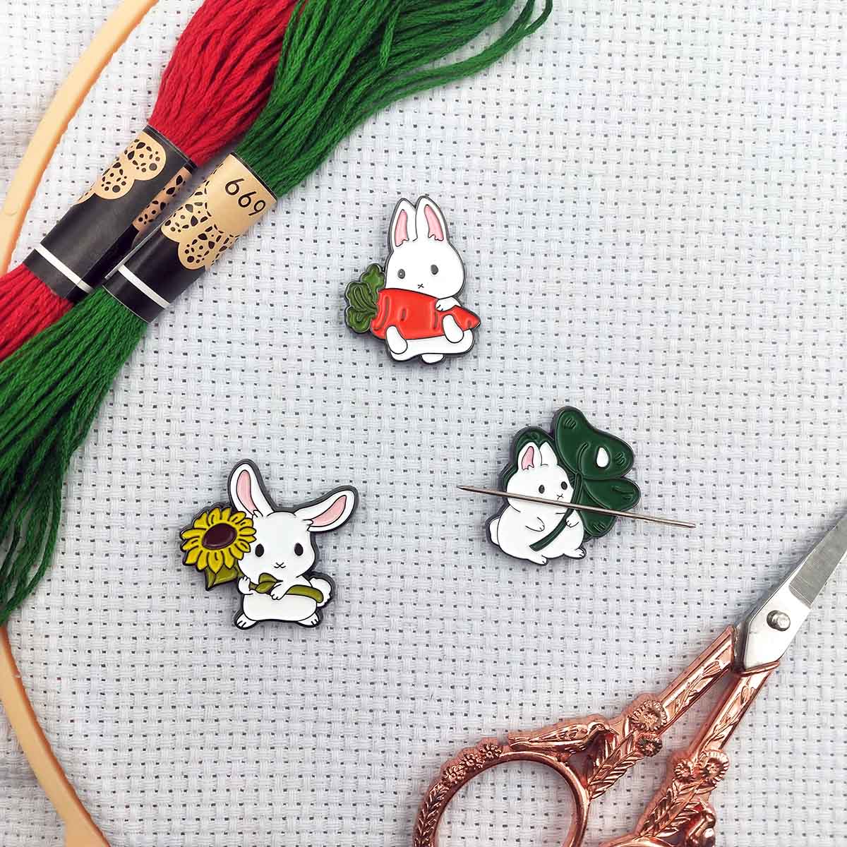 Needle Minder Magnet - ที่เก็บเข็มเย็บผ้ารูปกระต่าย, ที่เก็บเข็มปักครอสติชแบบแม่เหล็ก, ที่เก็บเข็มน่ารัก, แม่เหล็กเย็บผ้า, ของตกแต่งงานปักครอสติชสำหรับเทศกาลอีสเตอร์