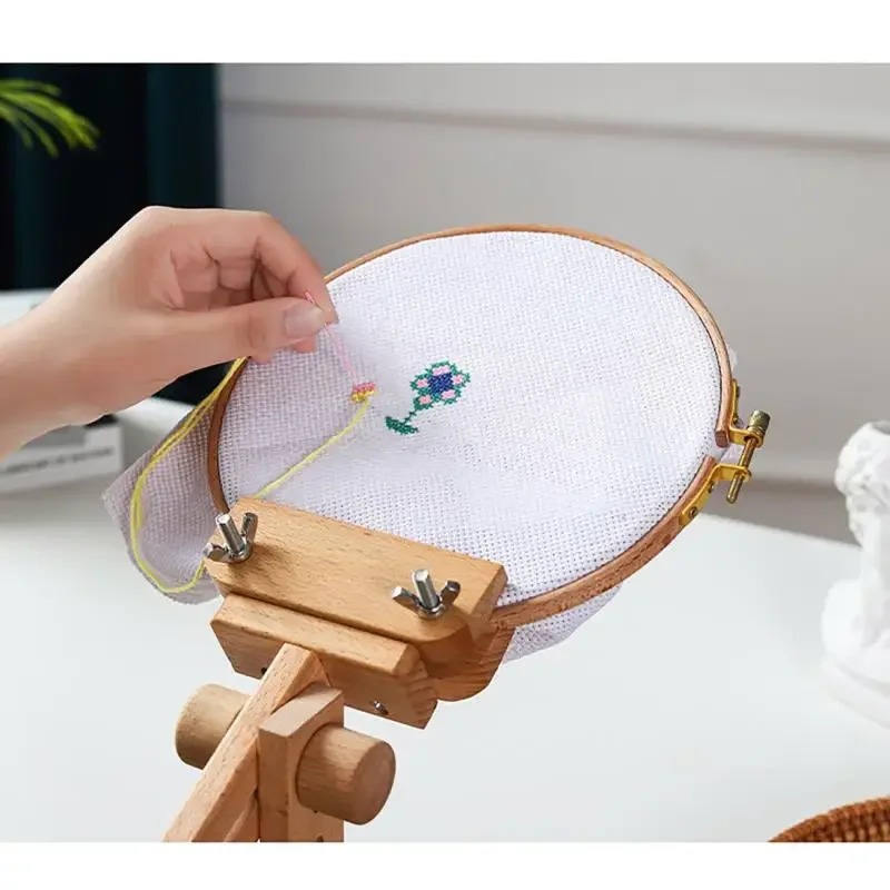 360 °   วงแหวนปักผ้าไม้แบบปรับ - Embroidery Hoop Stand บทวิจารณ์และราคา