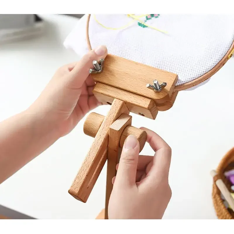 360 °   วงแหวนปักผ้าไม้แบบปรับ - Embroidery Hoop Stand บทวิจารณ์และราคา