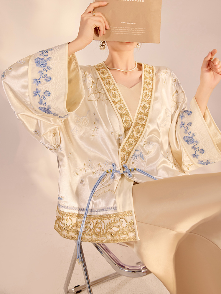 เสื้อแจ็คเก็ตผู้หญิงทรงหลวมหรู - Embroidery Jacket บทวิจารณ์และราคา