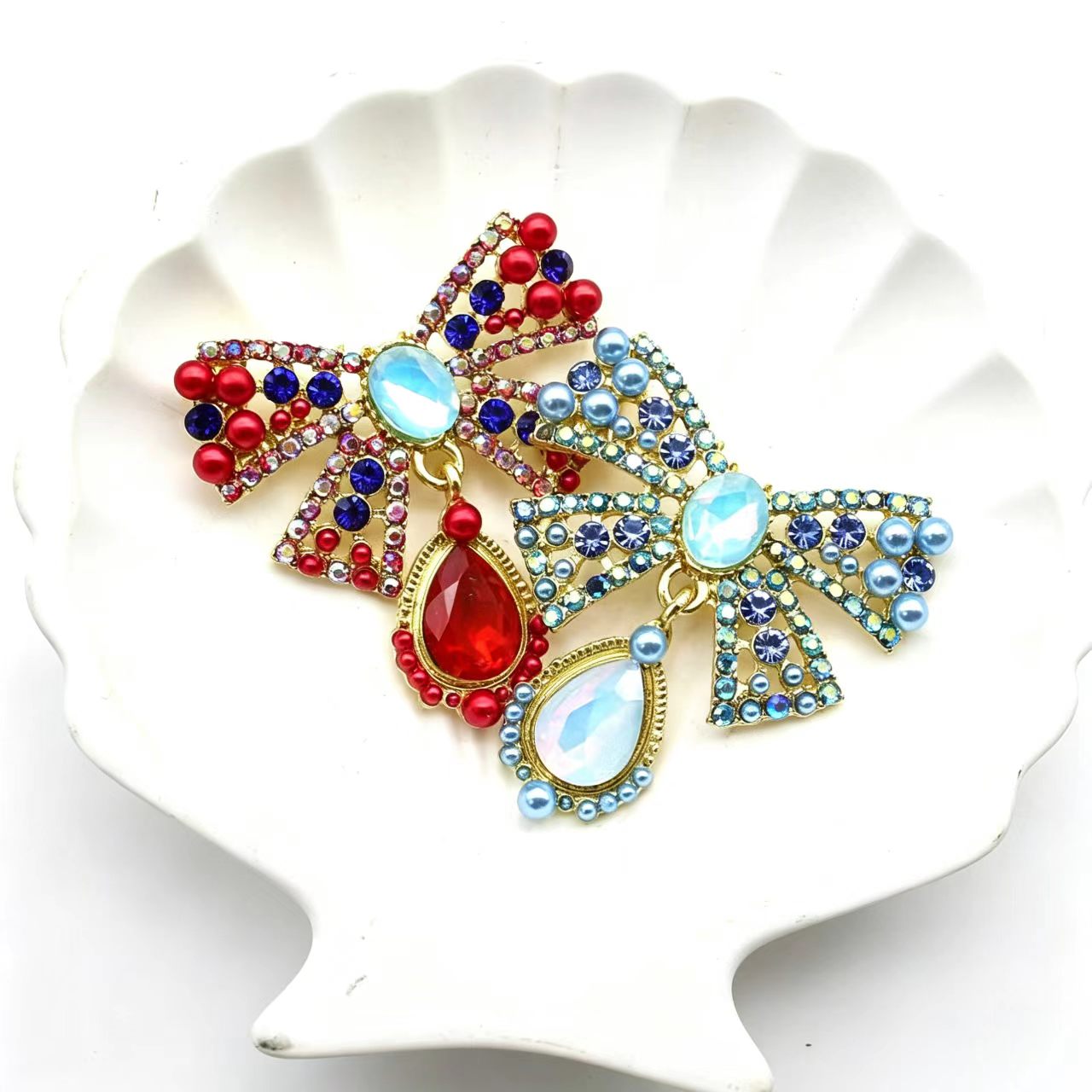 เข็มกลัดโบว์โลหะผสมสีทองประดับ - Embroidery Simple บทวิจารณ์และราคา