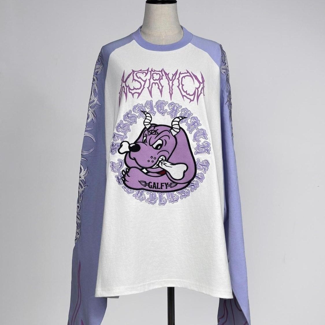 เสื้อยืดแขนยาวทรงหลวมลายปักลาย - Embroidery Tshirt บทวิจารณ์และราคา
