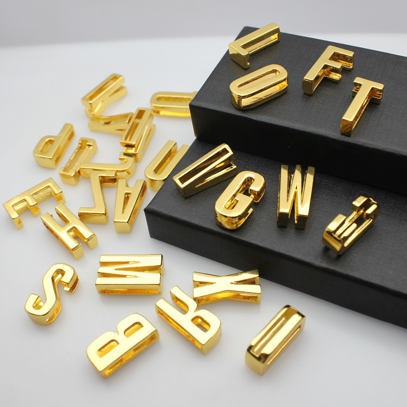 ชุดอักษรภาษาอังกฤษแบบสไลด์สีทอ - Embroidery Charm บทวิจารณ์และราคา